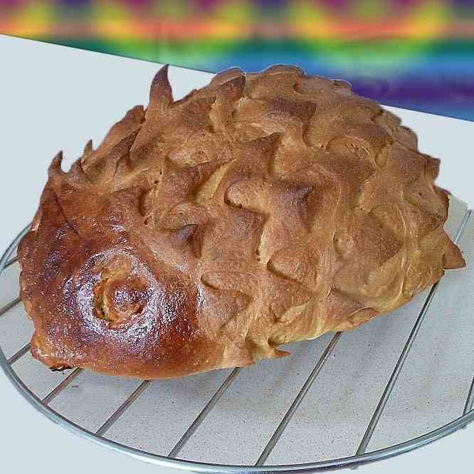 Saffron Challah - hedgehog shaped