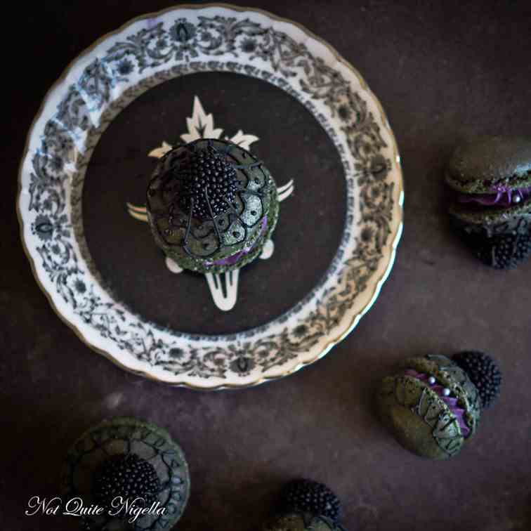 Black Widow Mantilla Veil Macarons