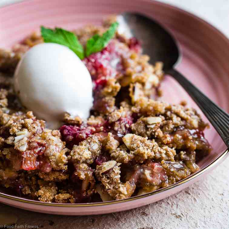 Paleo  Strawberry  Rhubarb  Crisp  