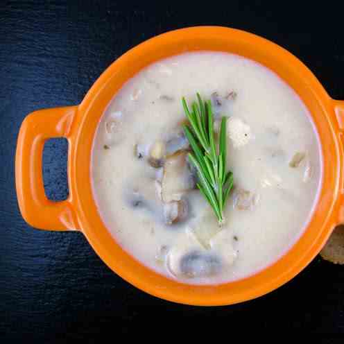 Cream of Chicken & Mushroom Soup