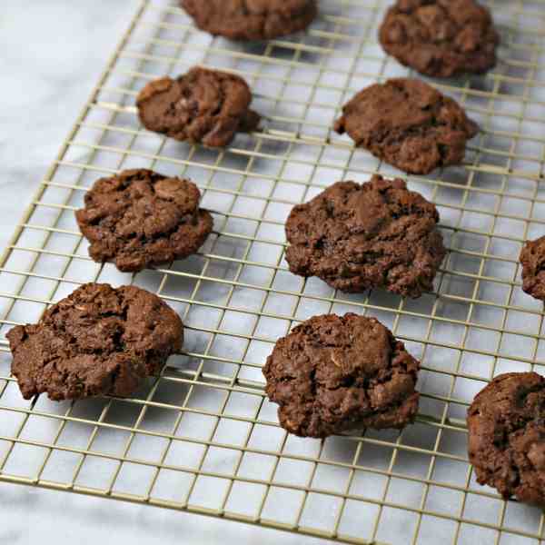 Dark Chocolate Oatmeal Cookies