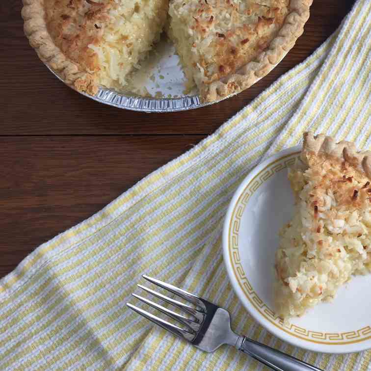 Coconut Macroon Pie