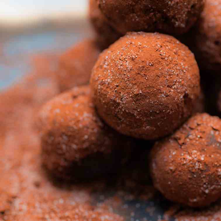 Healthy Chocolate Truffles