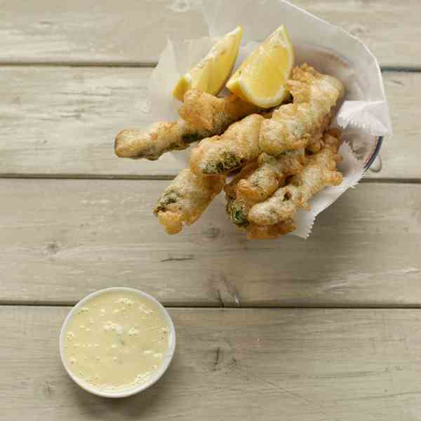 beer battered asparagus with lemon and ghe
