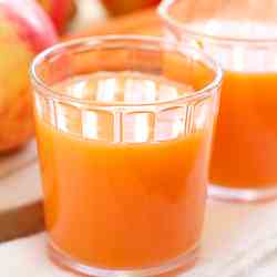 Skin Smoothing Carrot Apple Ginger Juice