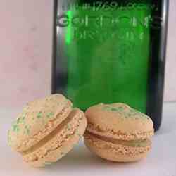 Gin & Tonic macarons