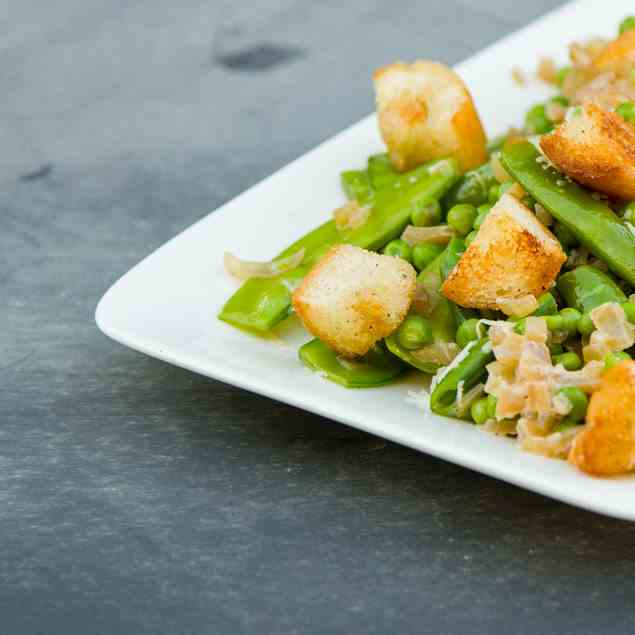 Creamy Skillet Peas with Peppery Croutons