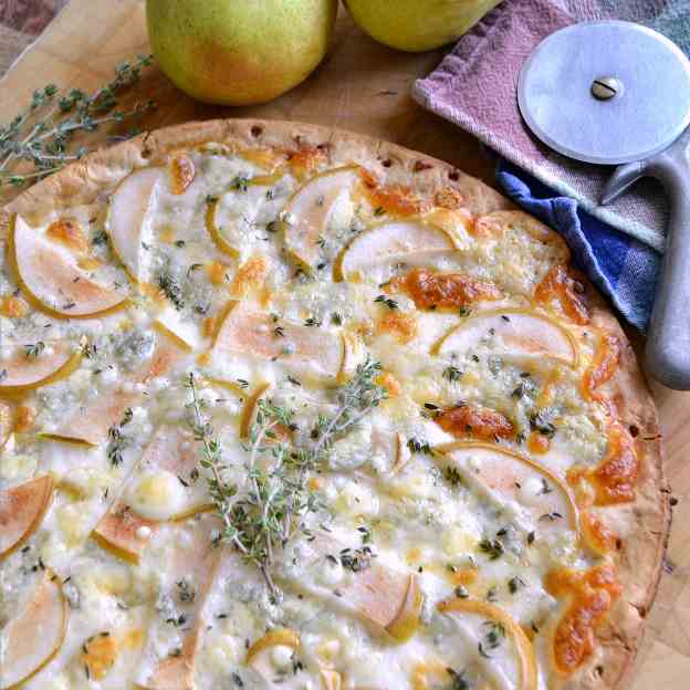 Gorgonzola Pear Pizza