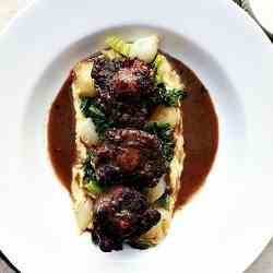 Braised oxtails