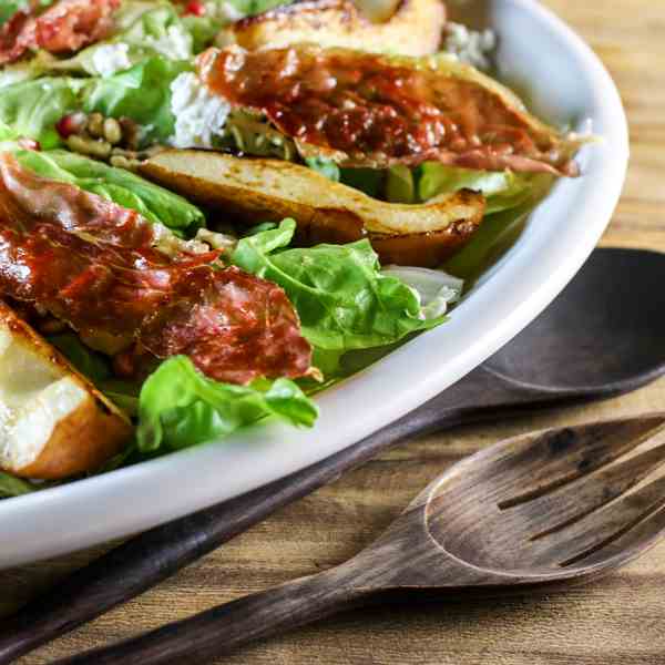 Pear, prosciutto & pomegranate salad