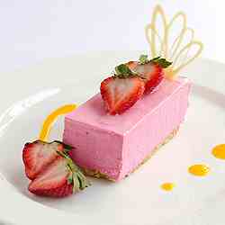 Creamy Strawberry Cheesecake