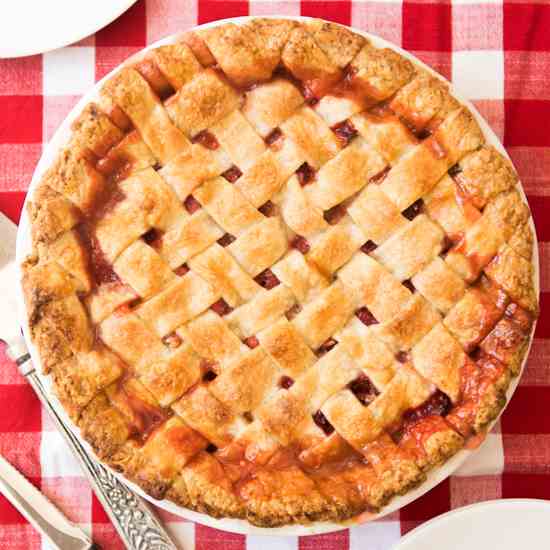 Strawberry Rhubarb Pie