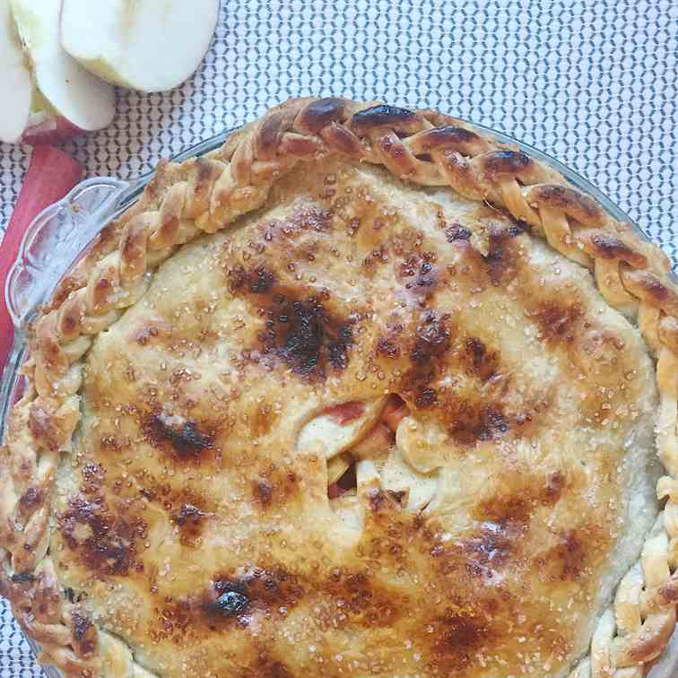 Apple Rhubarb Pie