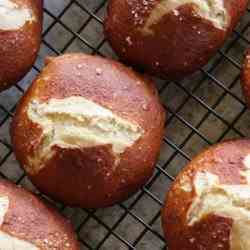 Mini Pretzel Rolls