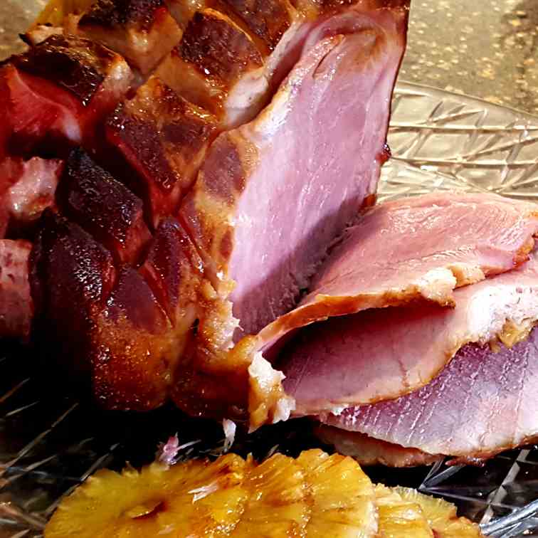 Baked Ham with Cherry-Pineapple Glaze