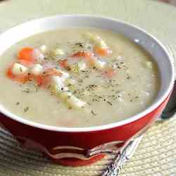 Creamy Cauliflower Soup with Carrots