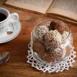 Raw Sugar Free Almond Truffles