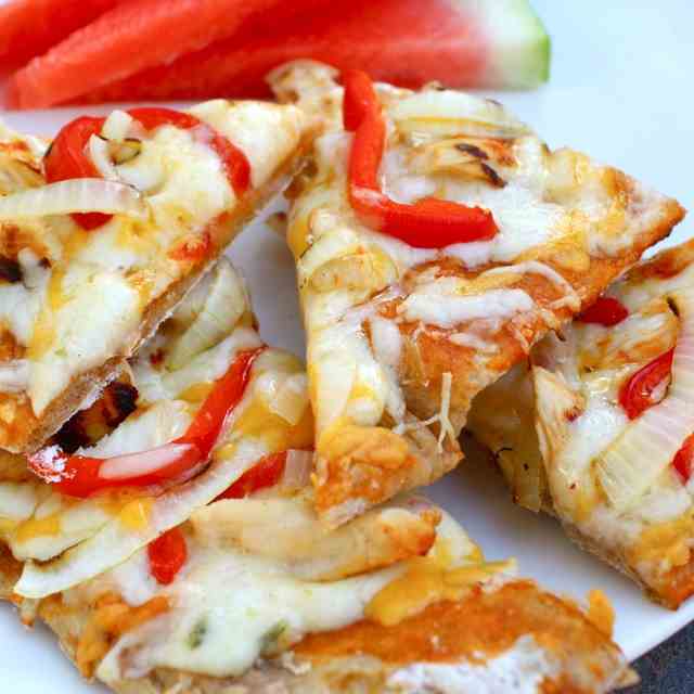 Grilled Buffalo Chicken Pizza