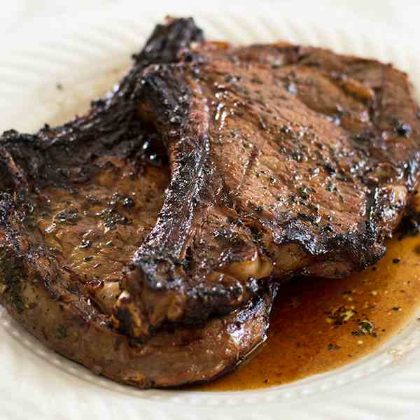 Basil and Garlic Steak Marinade