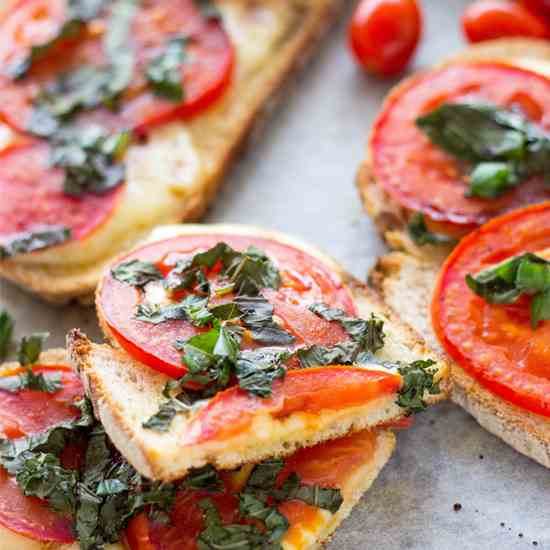 Tomato Mozzarella Bread