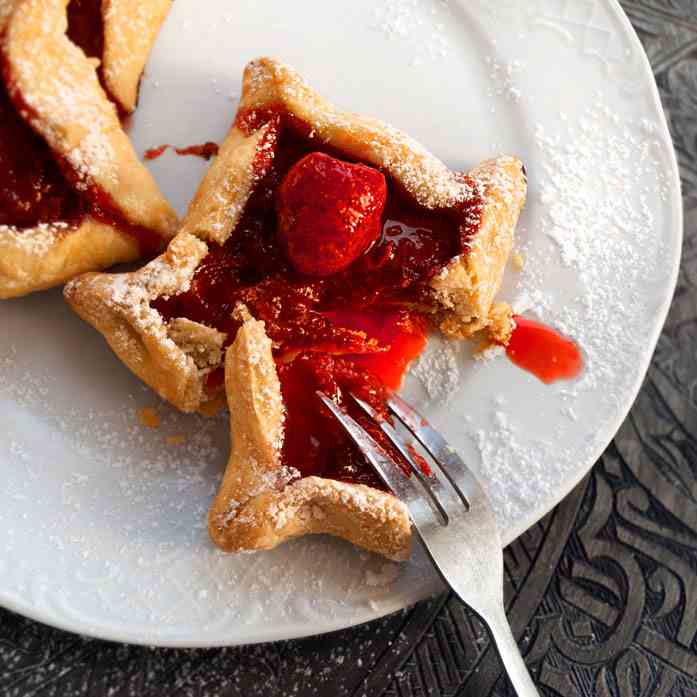 Strawberry Sauce Tartlets