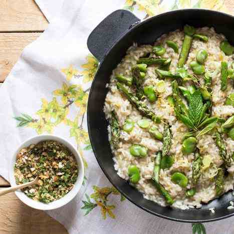 Vegan risotto with gremolata