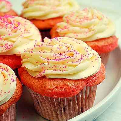 Fresh Strawberry Cupcakes