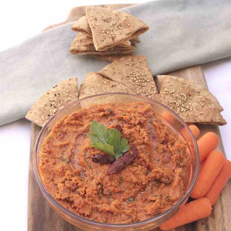 Sun dried tomato hummus