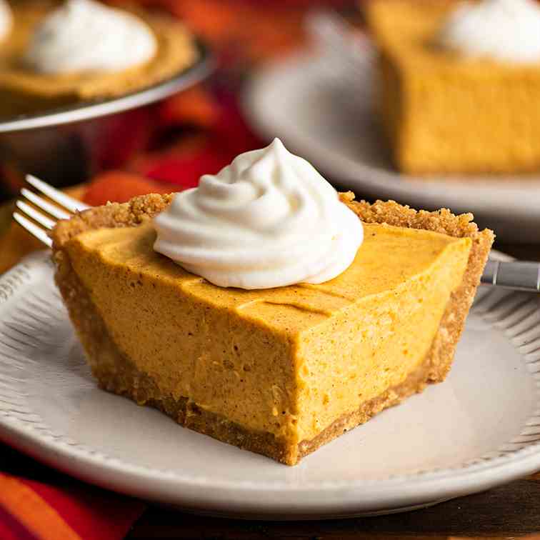 Small Marshmallow Pumpkin Cheesecake