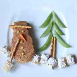 Edible Art: Snowman Sandwich