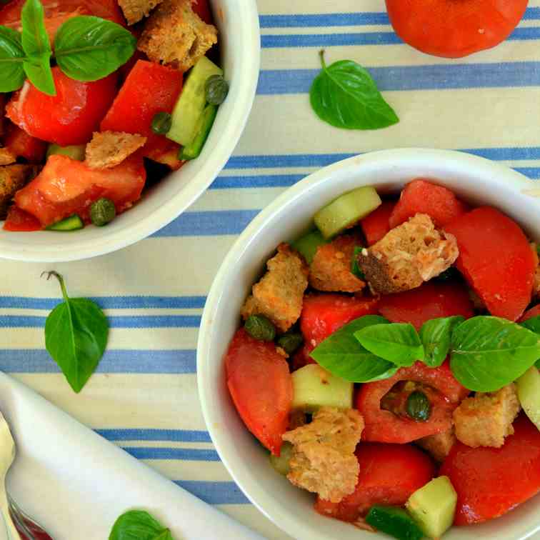 Panzanella: tomato and bread salad