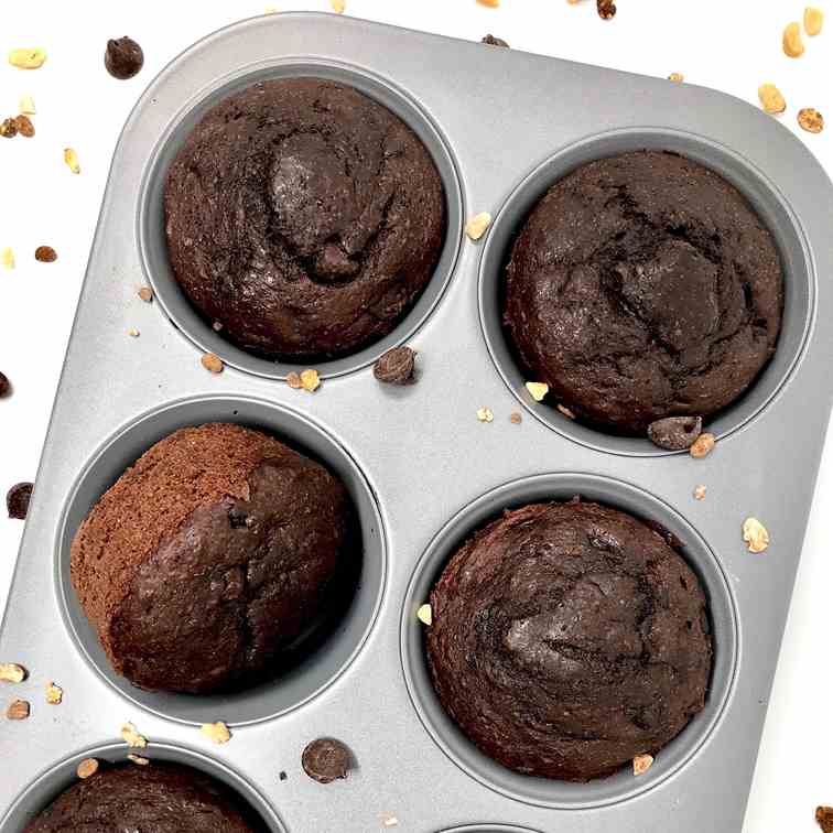 Healthy Banana Chocolate Chip Muffins