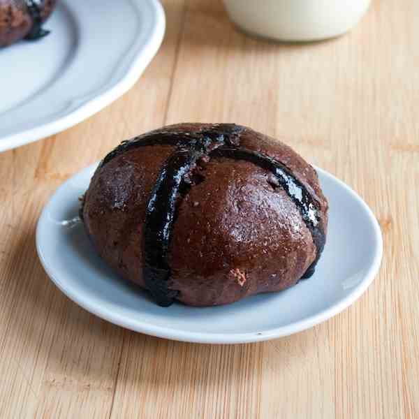 Chocolate Hot Cross Buns