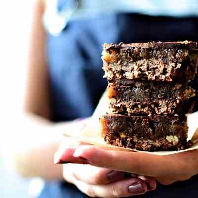 Cacao granola bars,banana - date caramel