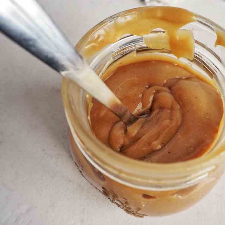 Vegan Caramel Sauce