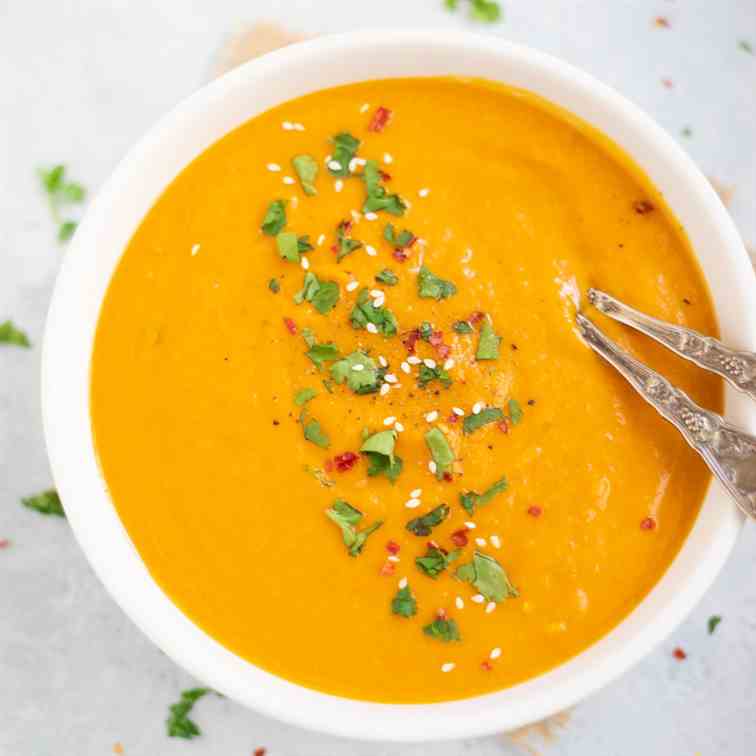 Creamy Carrot Ginger Soup