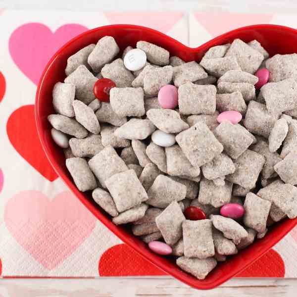 Puppy Chow (aka Muddy Buddies)