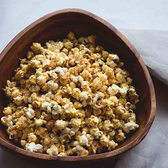 Cheesy Vegan Popcorn