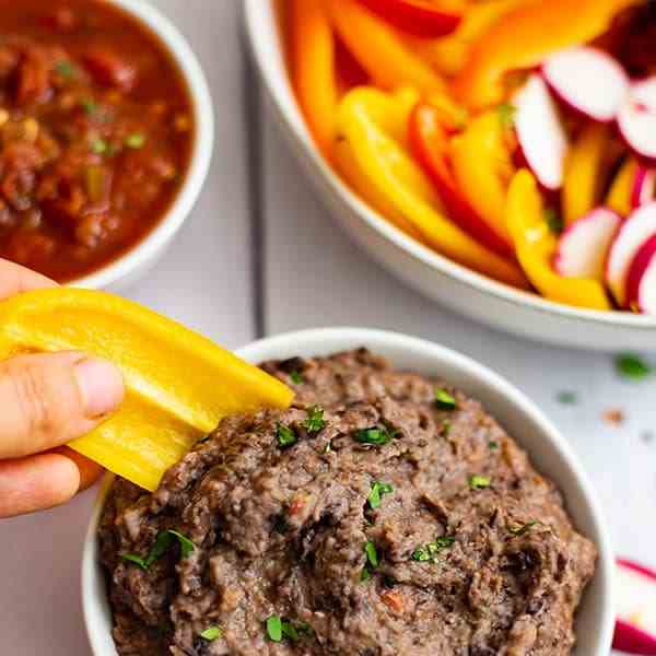 3 Ingredient Black Bean Dip