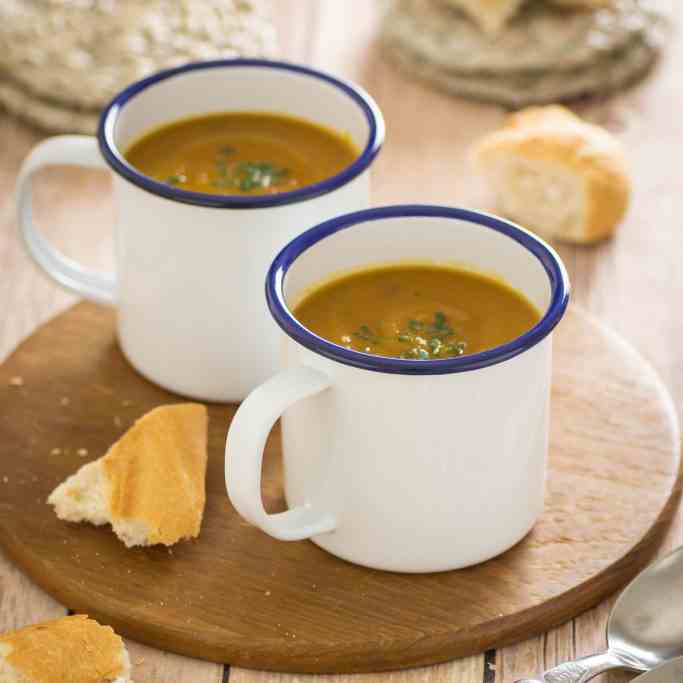 Carrot bean chipotle soup