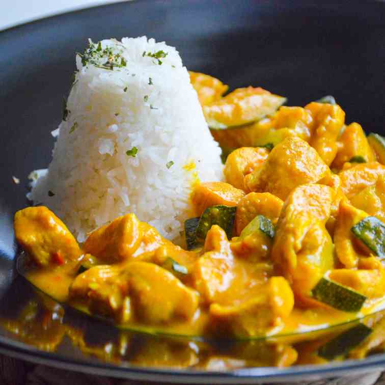 Sweet - Spicy Coconut Chicken Curry