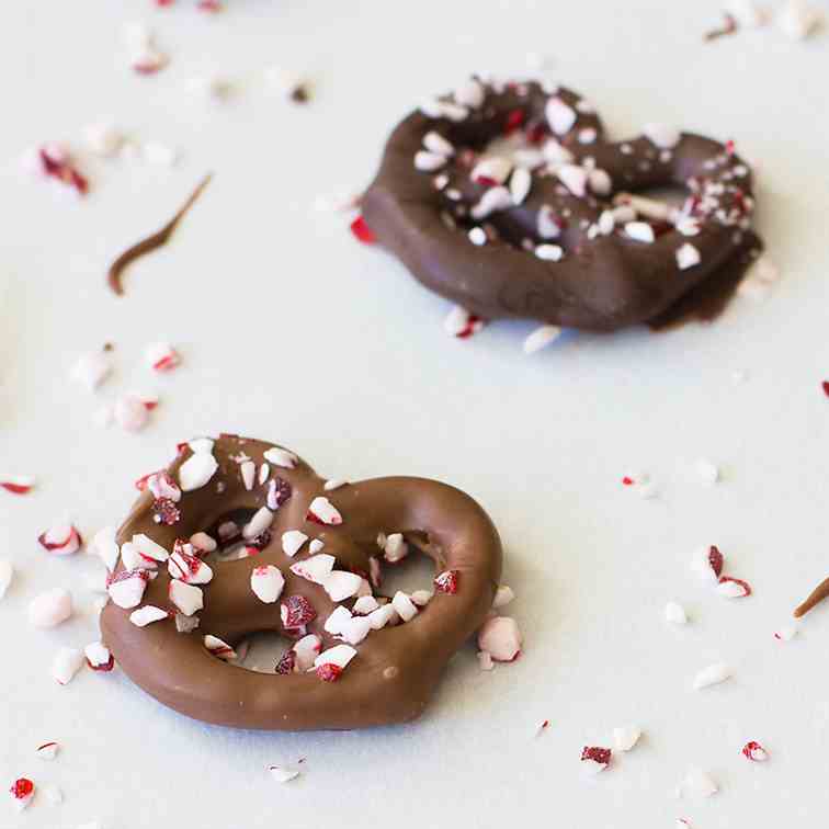 Chocolate Peppermint Pretzels