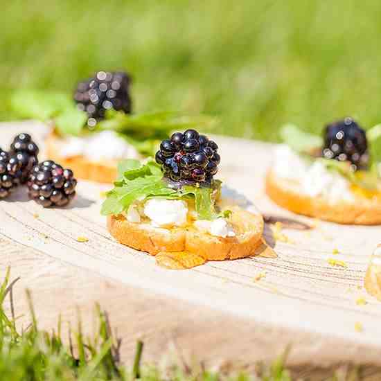 Wild blackberry crostini with goat cheese