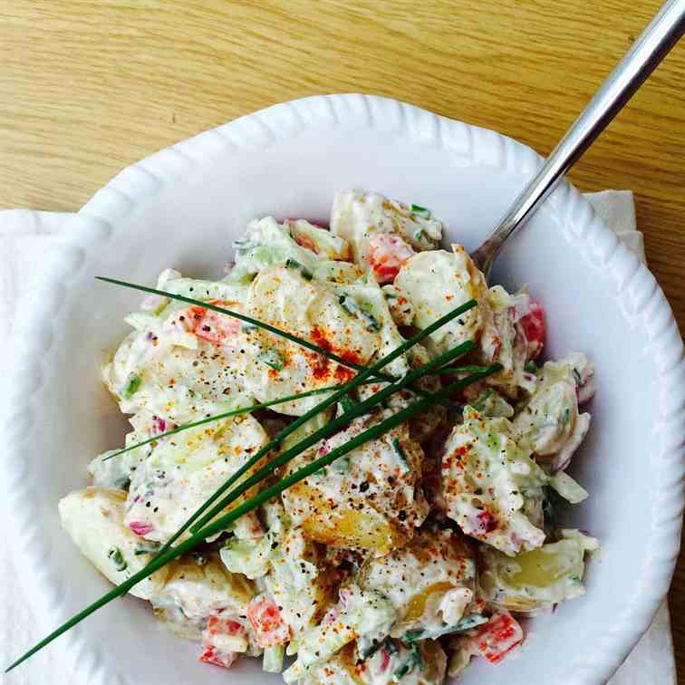 Potato, cucumber and garlic salad