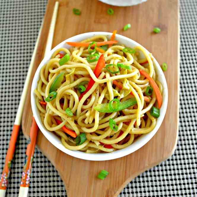 Vegetable Hakka Noodles