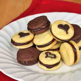 Chocolate & Vanilla Sandwich Cookies