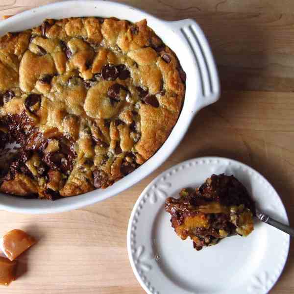 Deep Dish Caramel Chocolate Chip Cookie