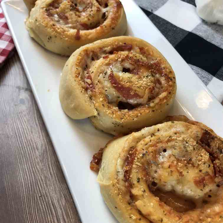 Keto Pizza Rolls