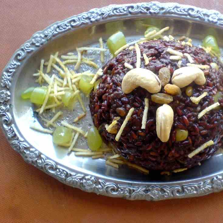 Onion, Cinnamon, Dry Fruit Pilaf