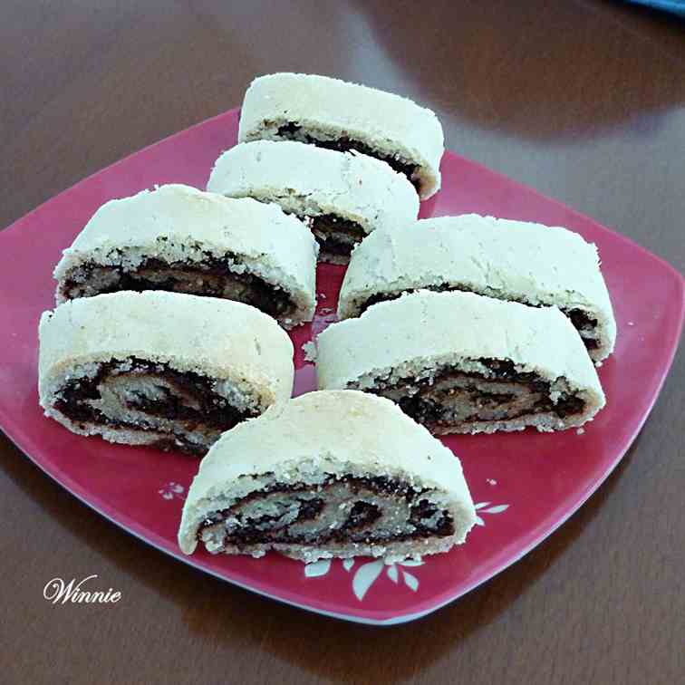 Date-paste shortbread